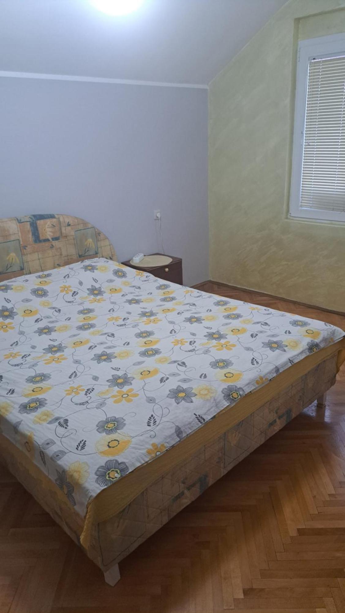 Dvosoban Stan Apartment อูชิเซ ภายนอก รูปภาพ